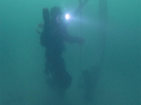 Gold Divers - Under the Ice: Gå på månen