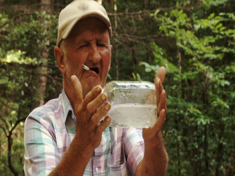 Moonshiners: Old-timers och rookies